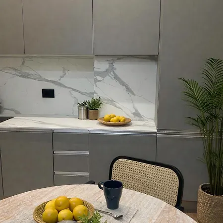 Isola - Design Flat Near Bosco Verticale Appartement *